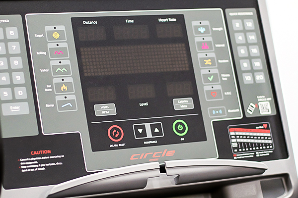 如何解決液晶顯示模塊在系統整機抗干擾靜電中遇到的問題